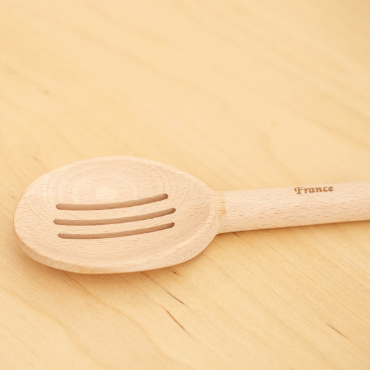 Cuillère en bois à fentes 12po