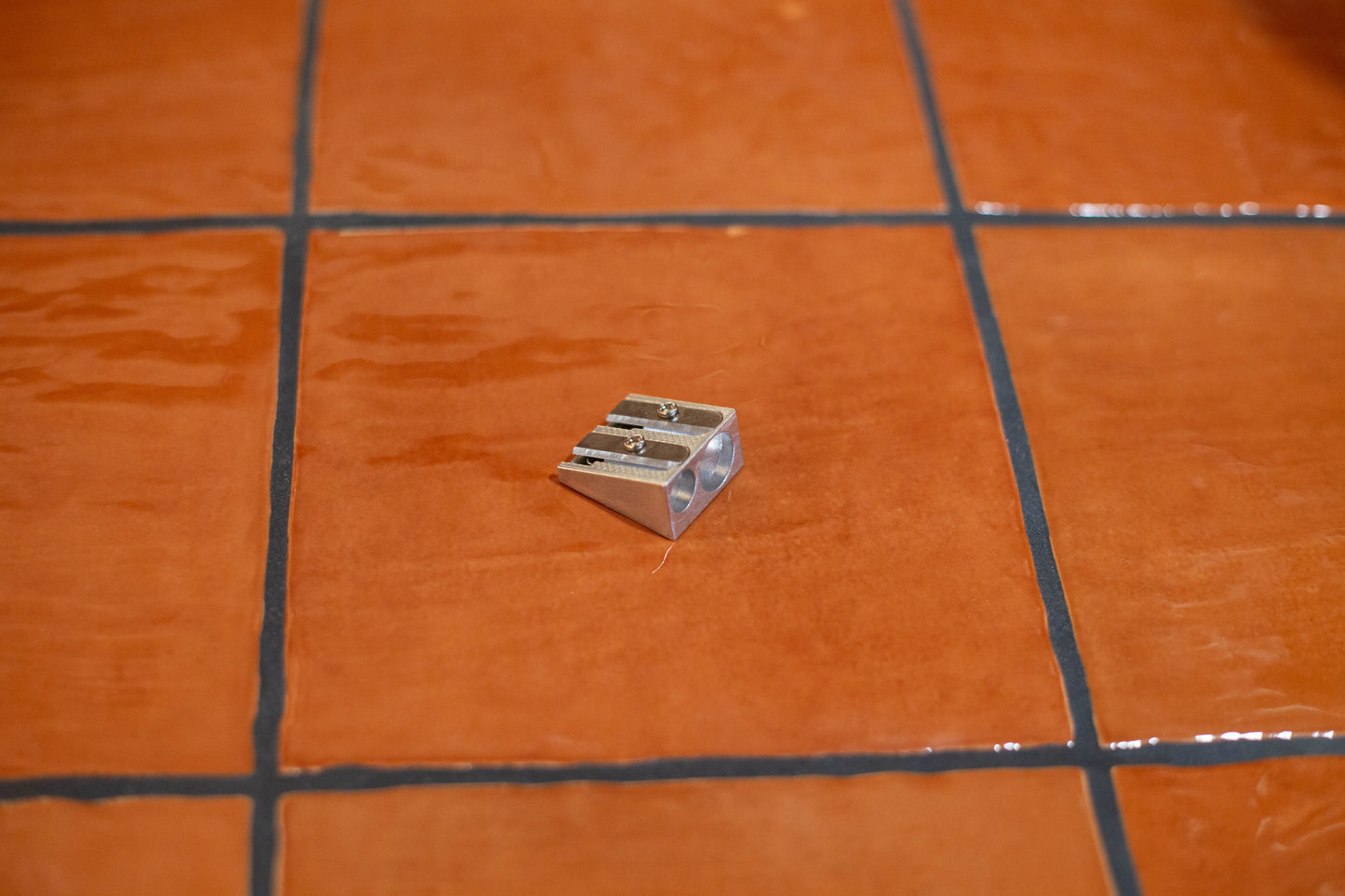 Taille crayon double en acier