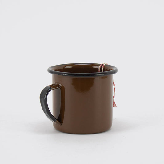 Tasse émaillée brune