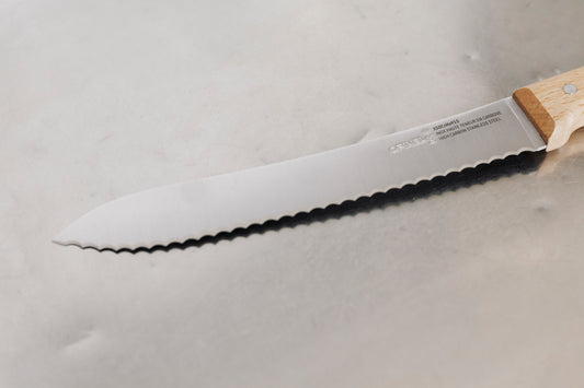 Parallèle couteau à pain no116