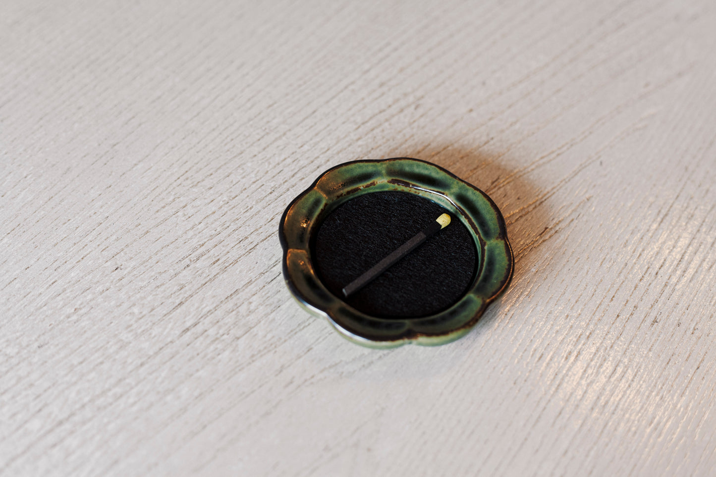 Fleur en céramique pour Hibi