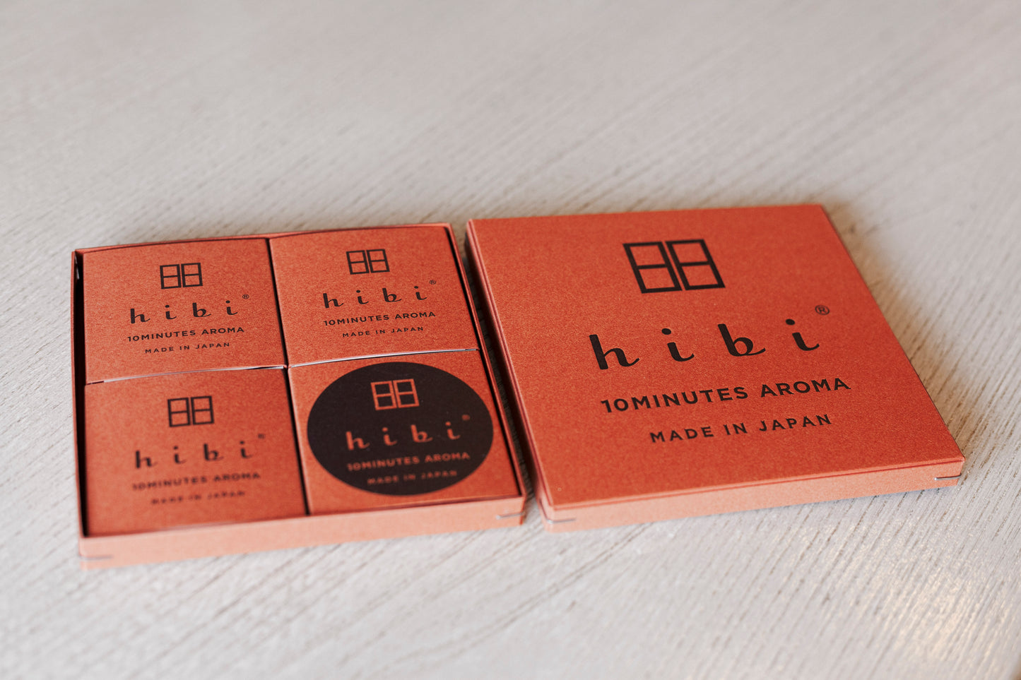 Coffret cadeau 12 parfums d'encens Hibi Rouge fragrances variées