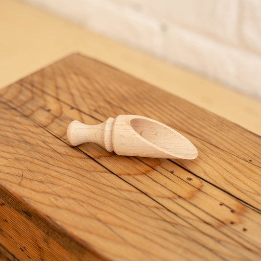 Pelle à café en bois 9cm