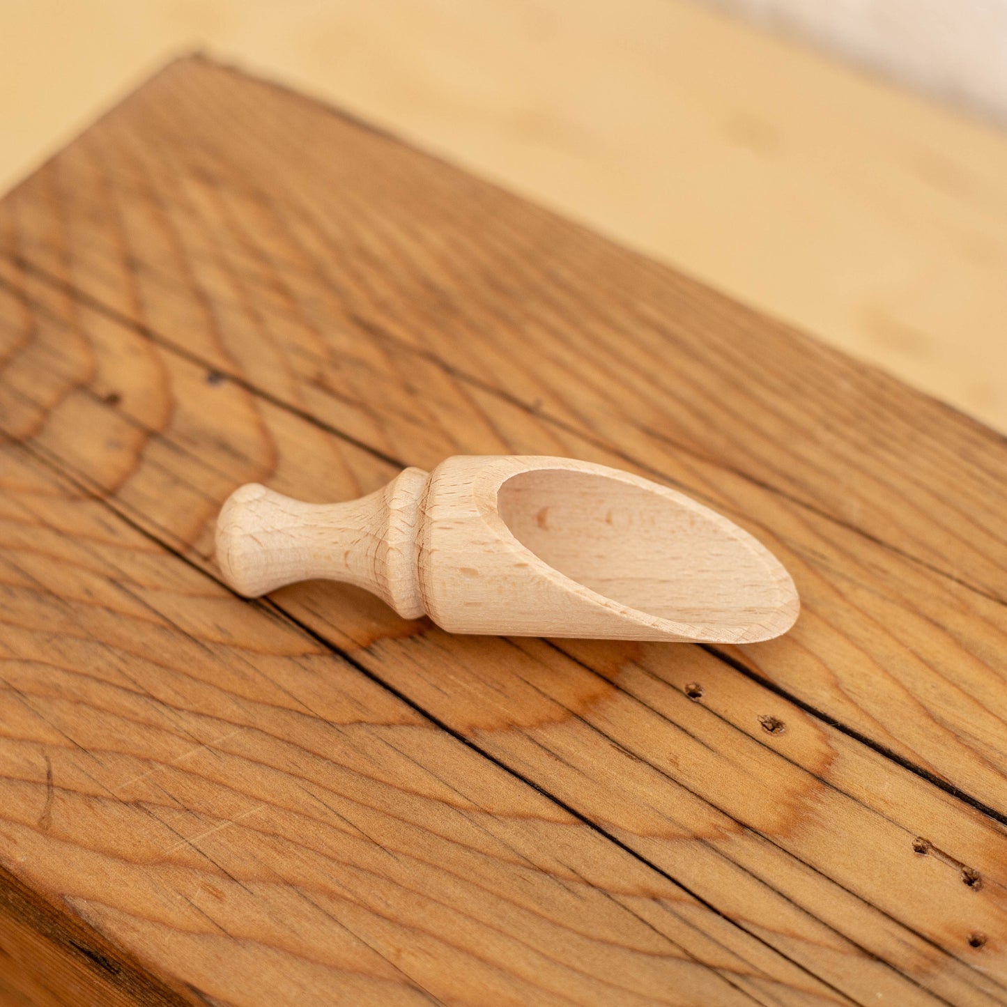 Pelle à café en bois 9cm