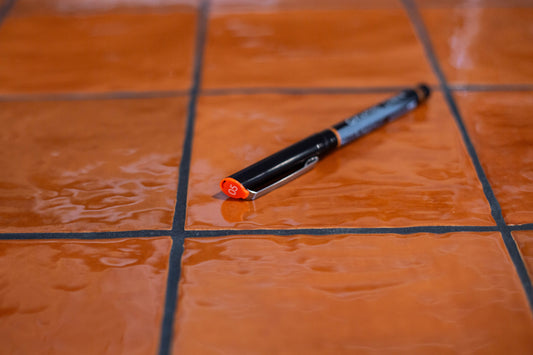 Stylo graphic liner 05