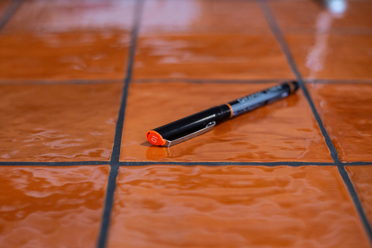 Stylo graphic liner 01