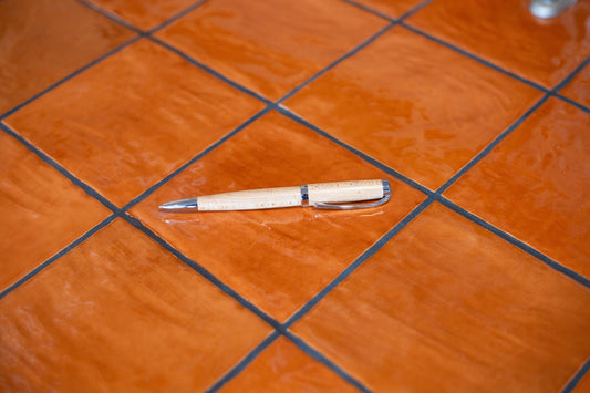 Stylo Finissant en érable piqué