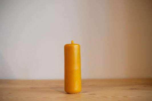 Pilier étroit en cire d'abeille