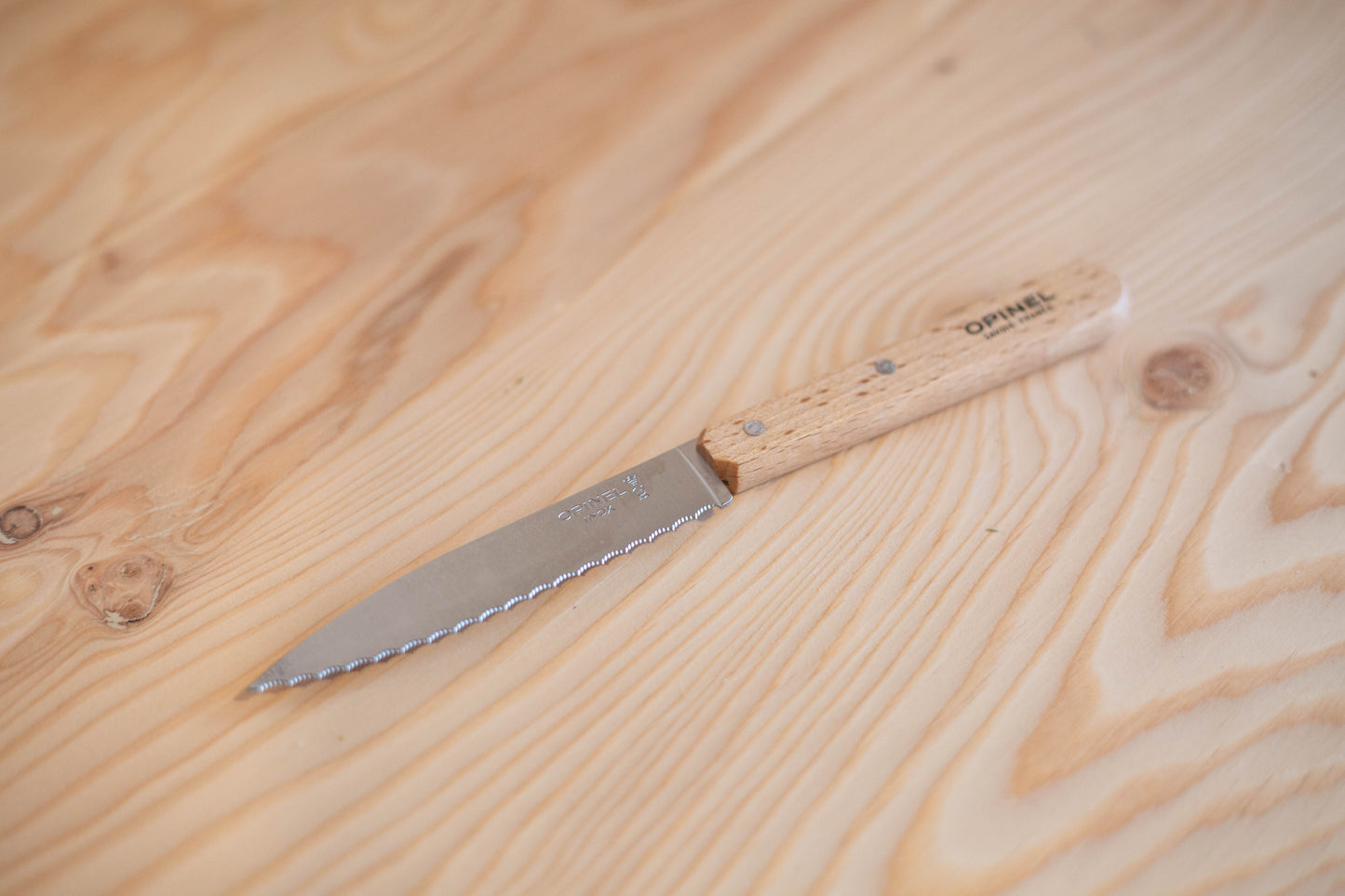 Couteau office lame dentelée Opinel no113