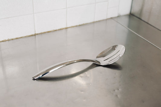 Cuillère de service avec fentes inox Tempo