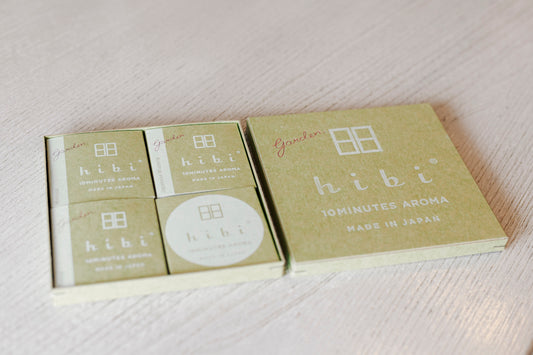 Coffret cadeau 3 parfums d'encens Hibi Vert pâle fragrances florales