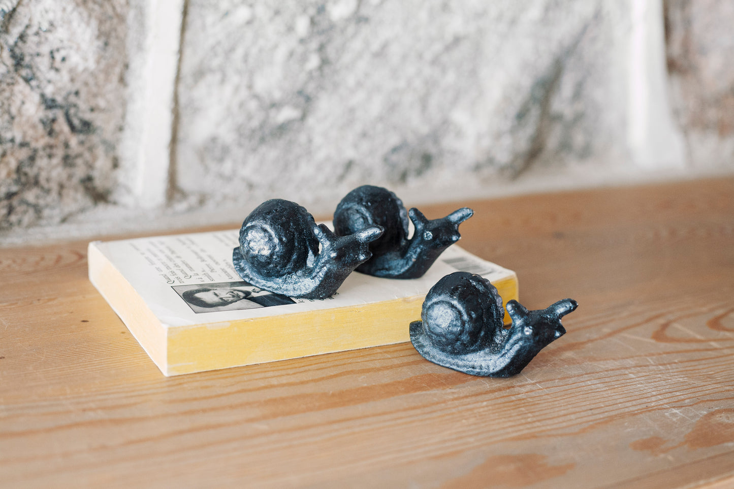 Presse papier escargot en fonte
