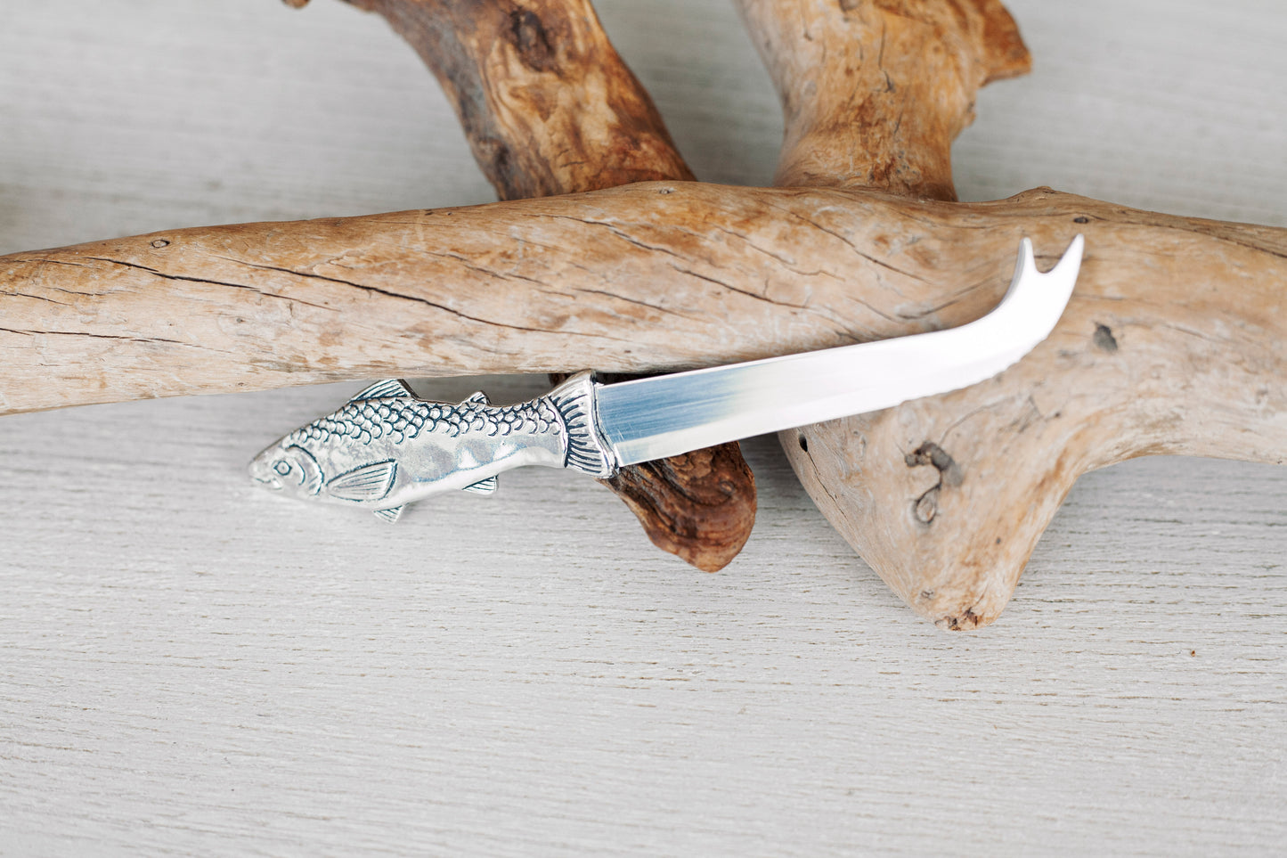 Couteau à fromage poisson en étain