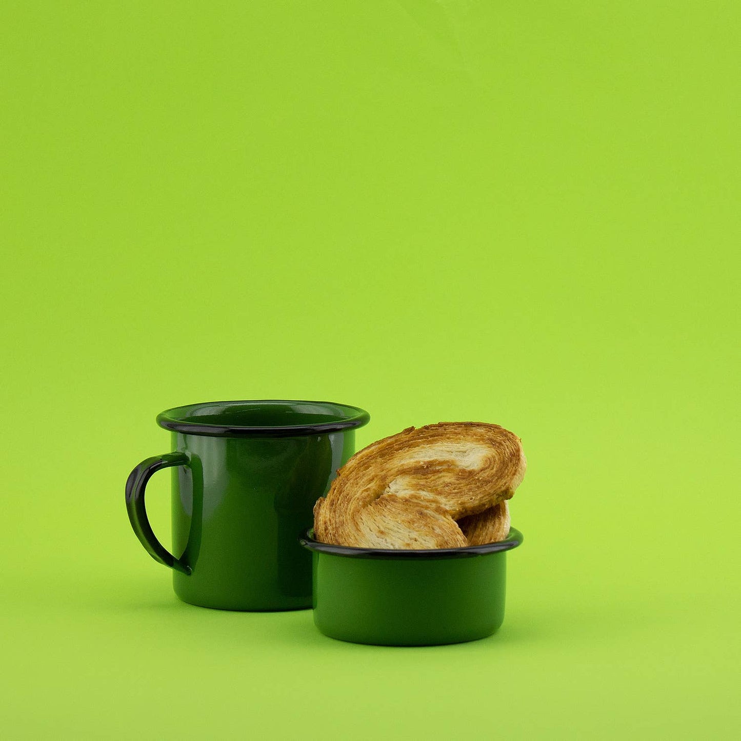 Tasse émaillée verte